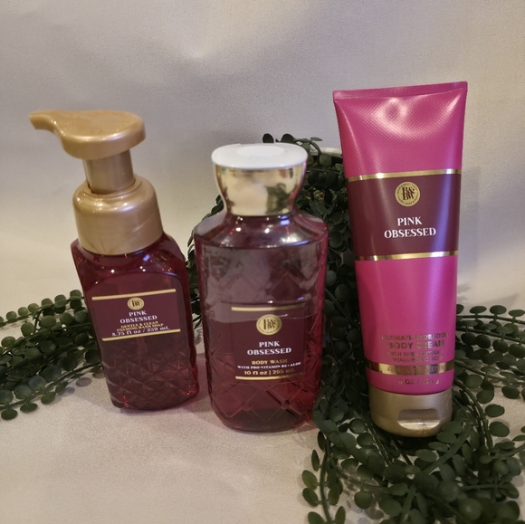 Bath & Body Works Other - Bath & Body Works Pink Obsessed Set - Pink and Gold